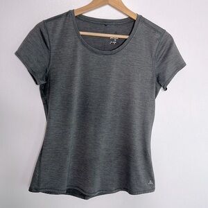 PraNa women’s gray short sleeve T shirt, size XS